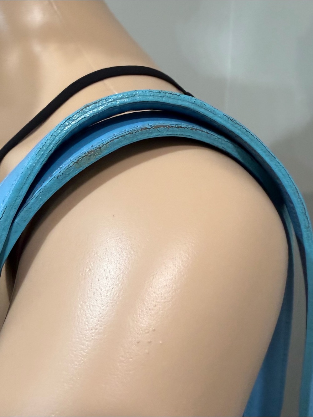 #106 CHANEL Blue Tote - Picture 6 of 14